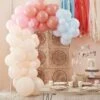 Luxe Ballonnenboog Muted Pastels Backdrop -Griezels Glans Winkel luxe ballonnenboog muted pastels backdrop